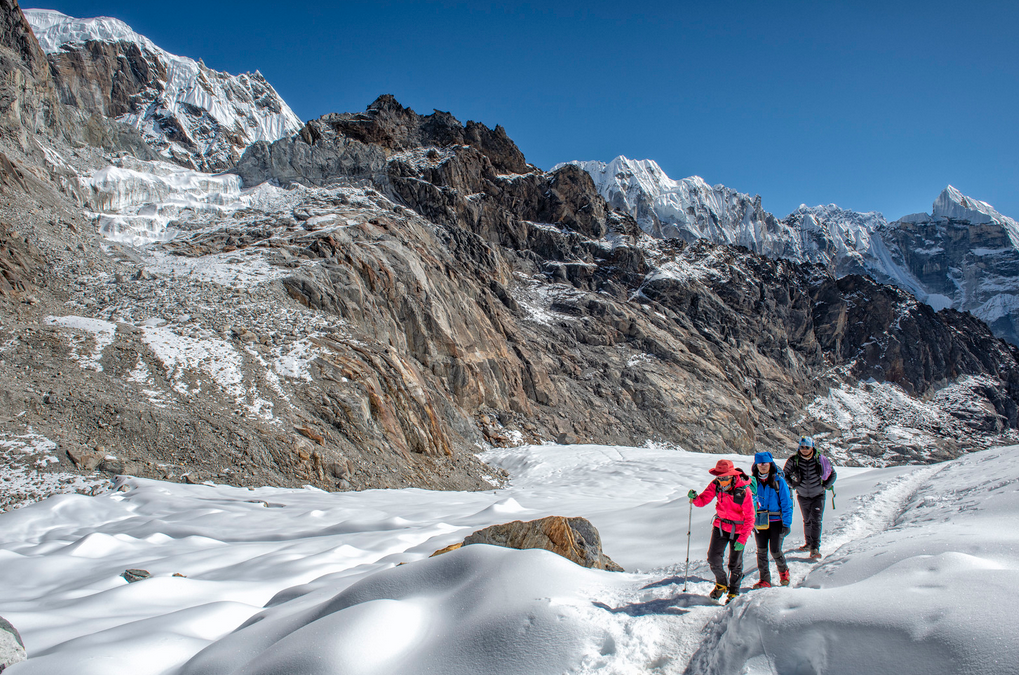 Wildlife Encounters: Spotting Rare Fauna in the Remote Regions of the Everest Three Passes Trek
