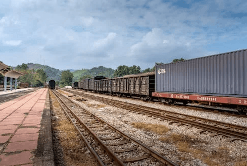 Logistics Tracking Across Different Modes: Where the Data Breaks and How to Fix It