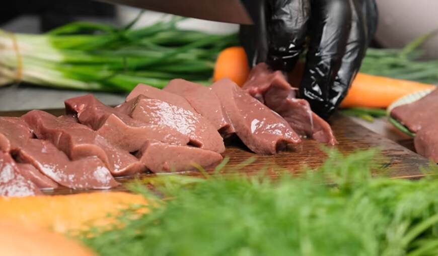 How Organic Beef Liver Supports Your Dog’s Coat, Immunity, and Energy Levels